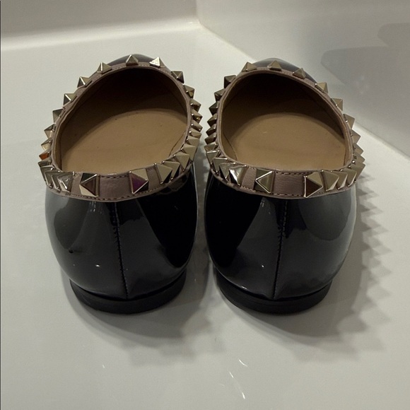 VALENTINO GARAVANI Rockstud leather point-toe flats - Picture 6 of 11